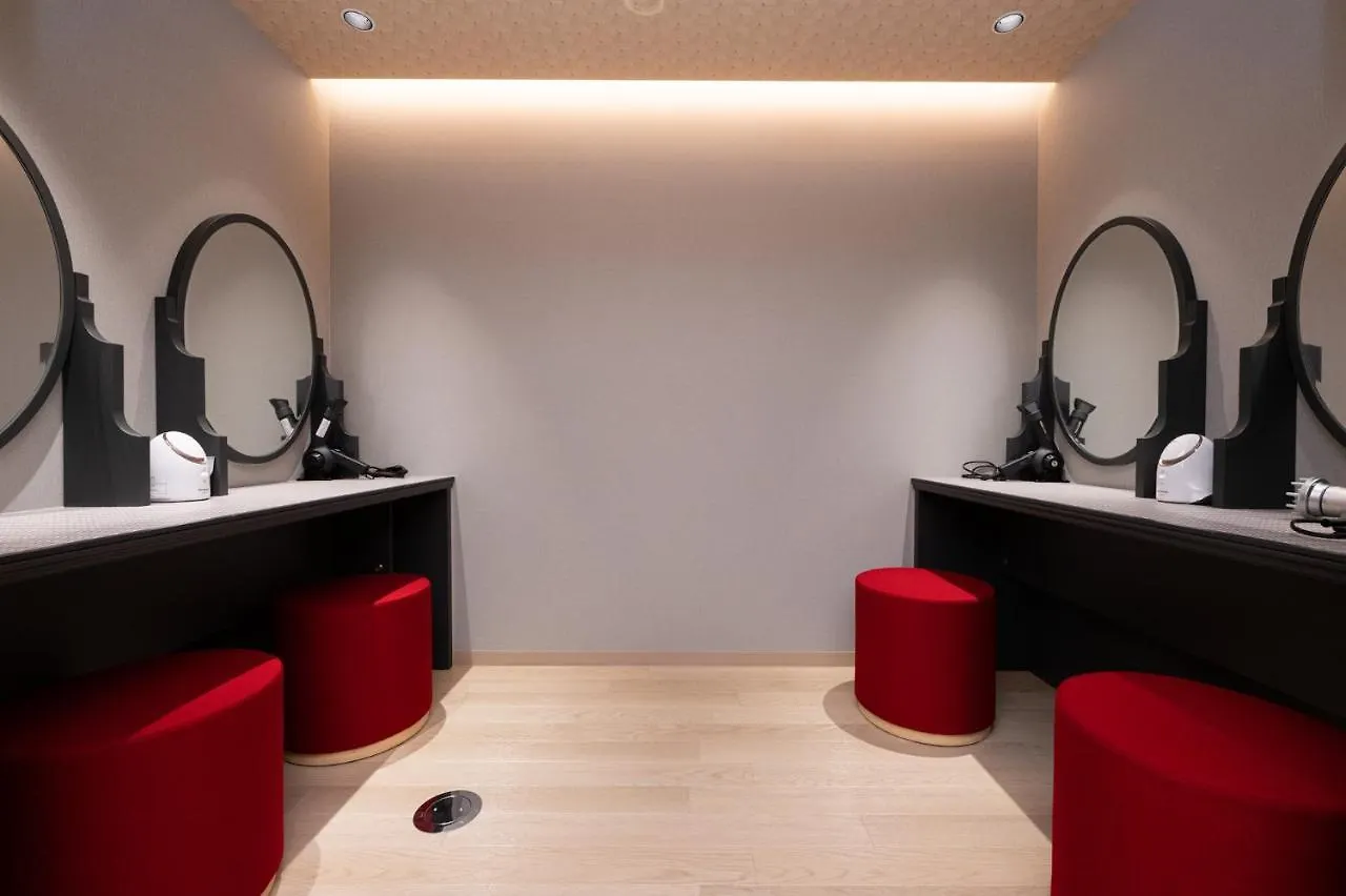 Kapszulahotel Ninja & Geisha Hotel Oszaka Japán