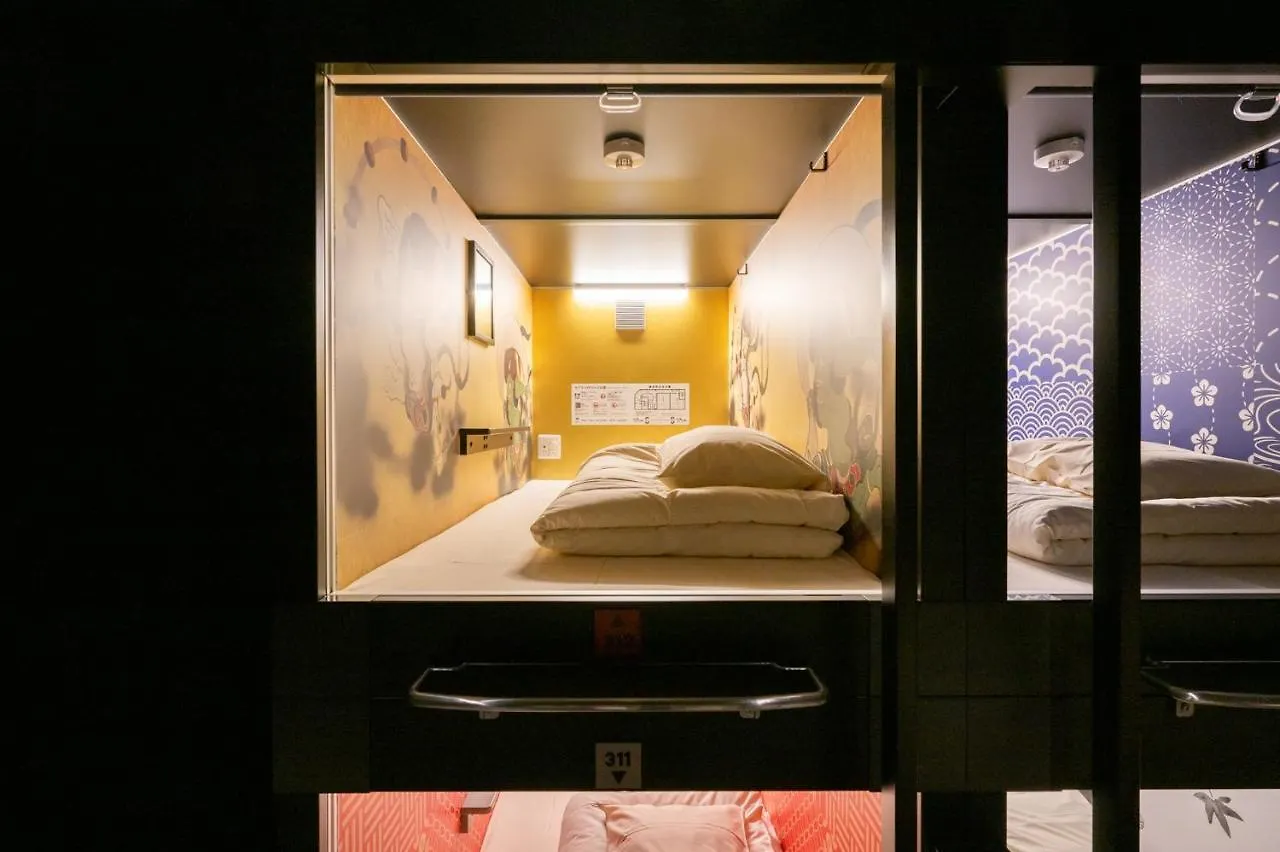 Kapselhotell Ninja & Geisha Hotell Osaka